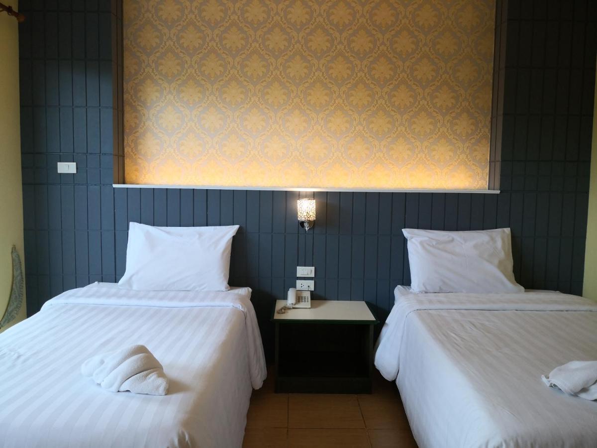 Baan Suksiri Hotel Хуа Хин Экстерьер фото