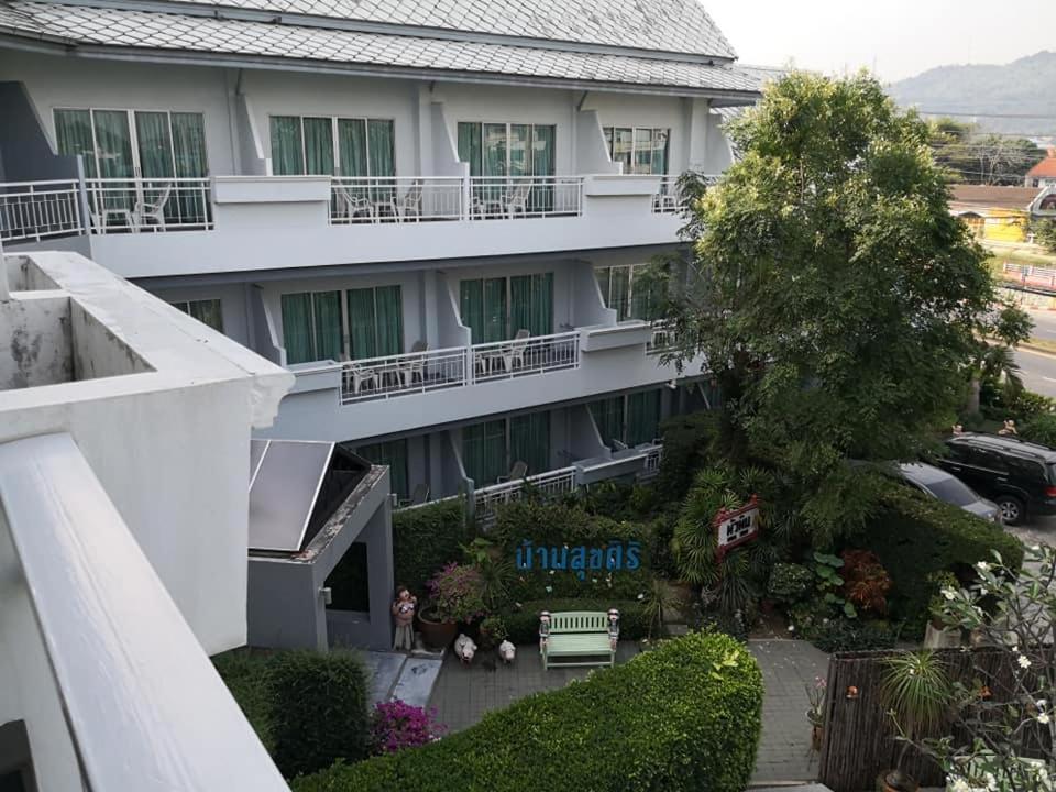 Baan Suksiri Hotel Хуа Хин Экстерьер фото